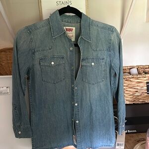Levi’s Strauss child size small